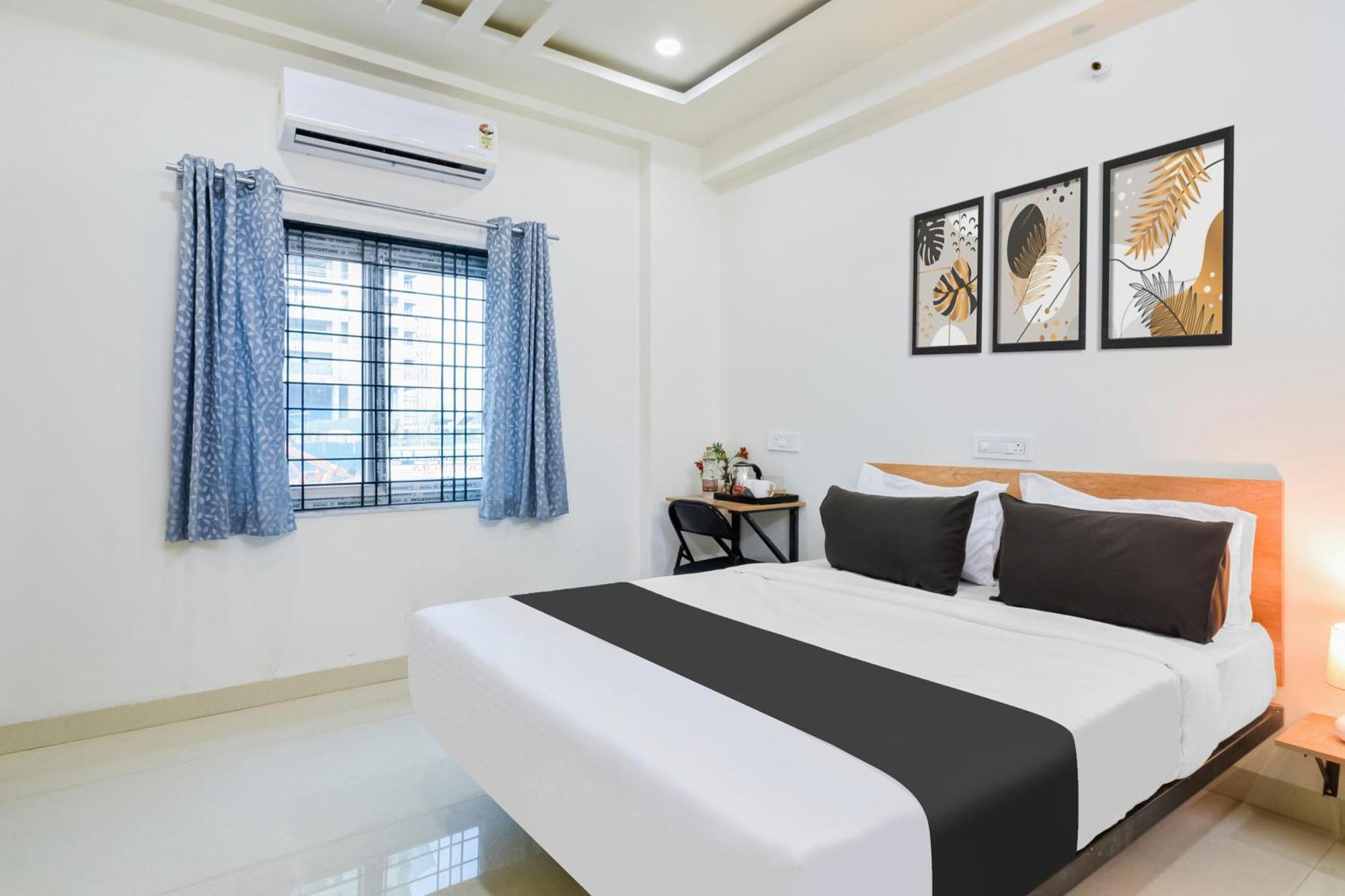 Super Townhouse Kokapet Formerly Aarian Tej Nilayam Gundipet Eksteriør billede